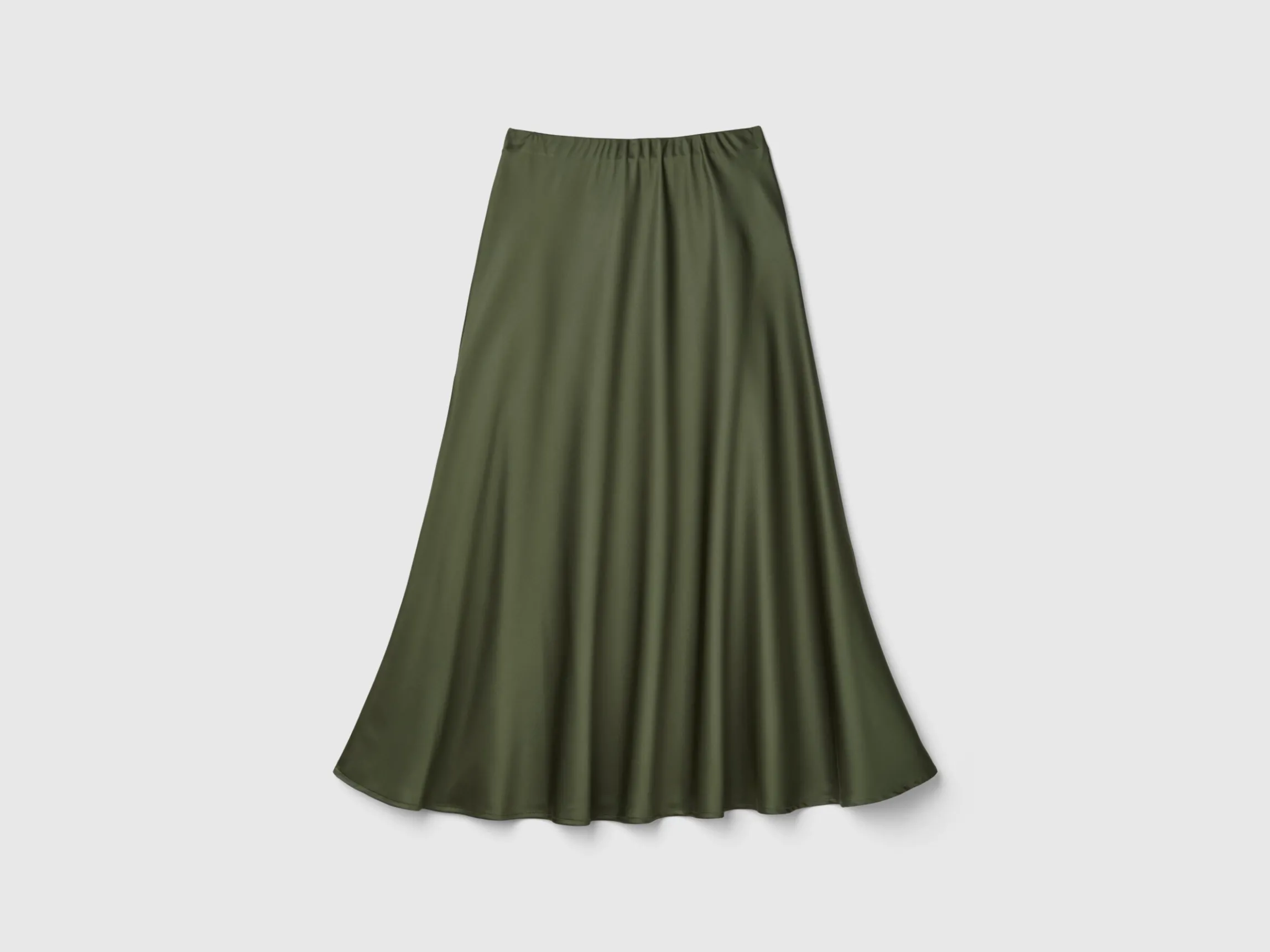 Flowy satin look skirt