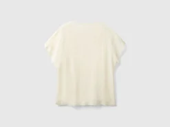 Flowy short sleeve blouse