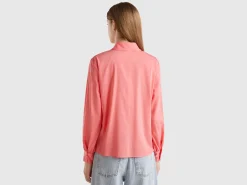 Flowy stretch shirt