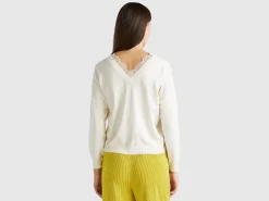 Flowy top with lace