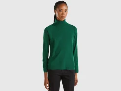 Forest green turtleneck in wool and cashmere blend