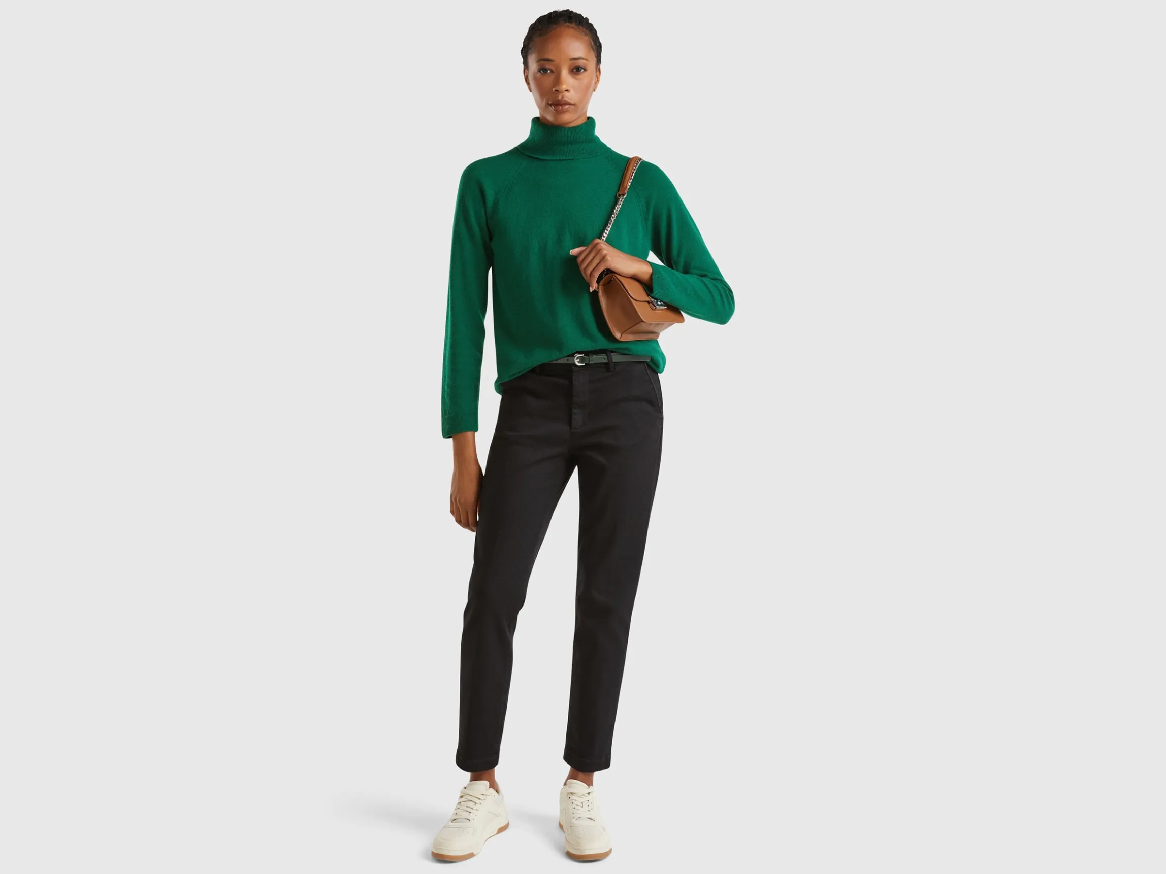 Forest green turtleneck in wool and cashmere blend