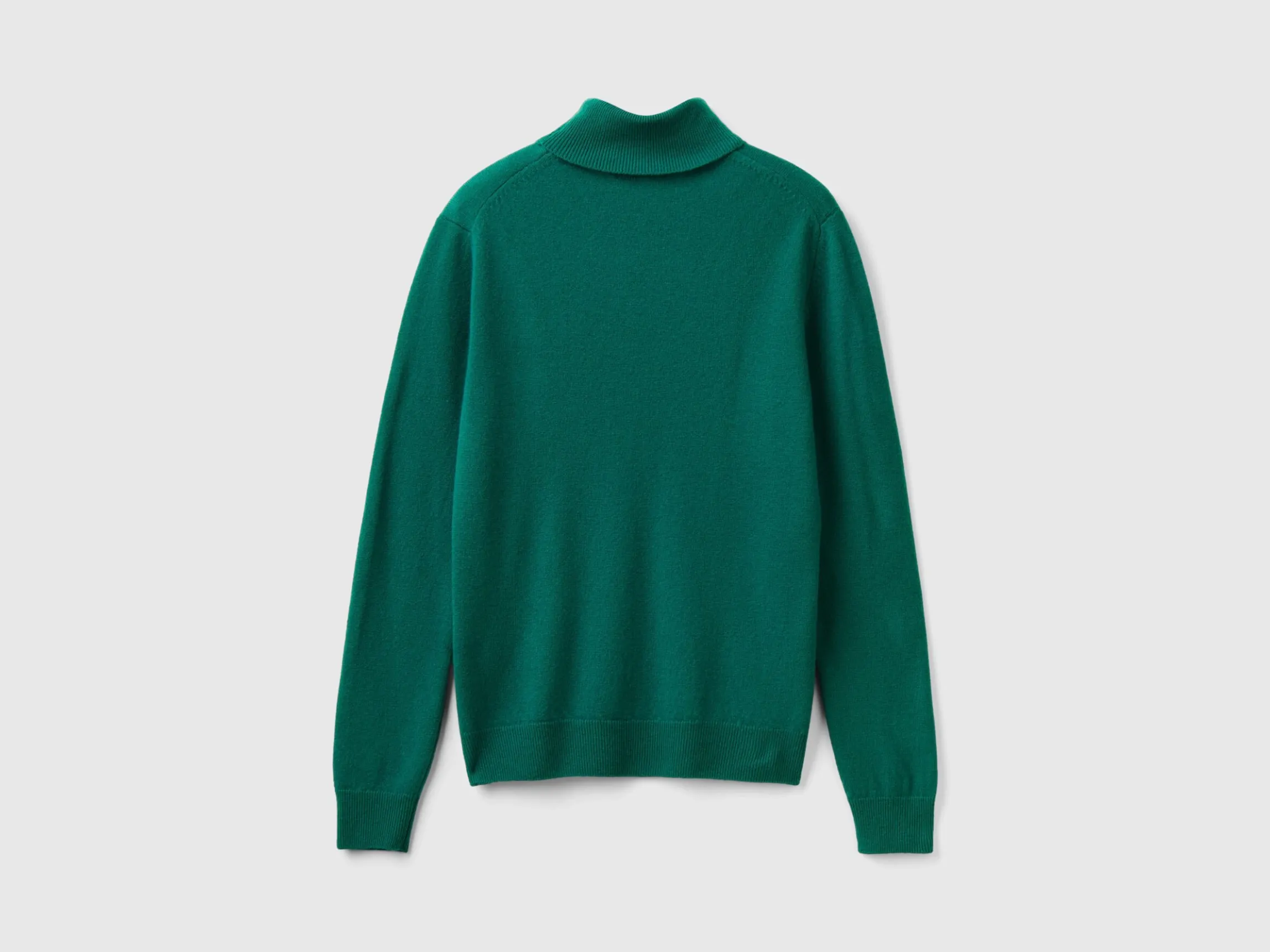 Forest green turtleneck sweater in pure Merino wool