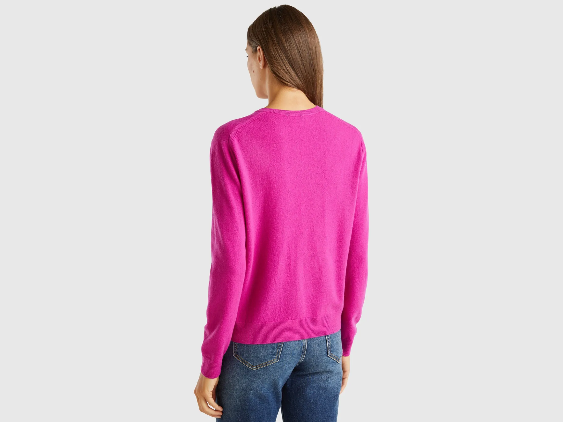 Fuchsia cyclamen crew neck cardigan in pure Merino wool