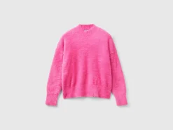 Furry yarn sweater