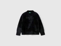 Furry yarn sweater