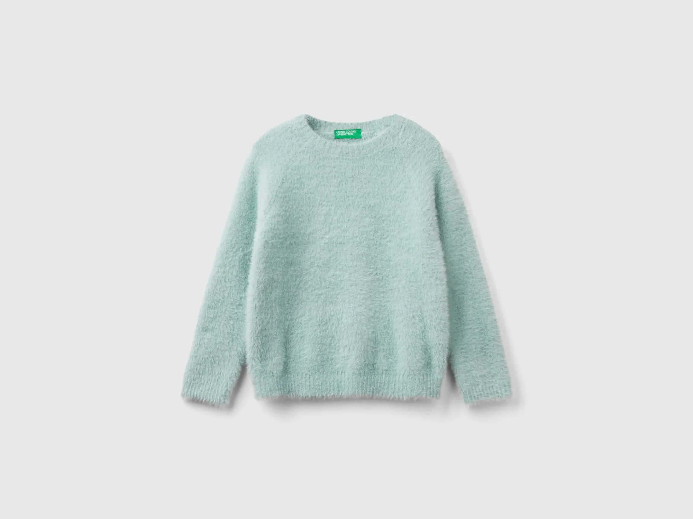 Furry yarn sweater