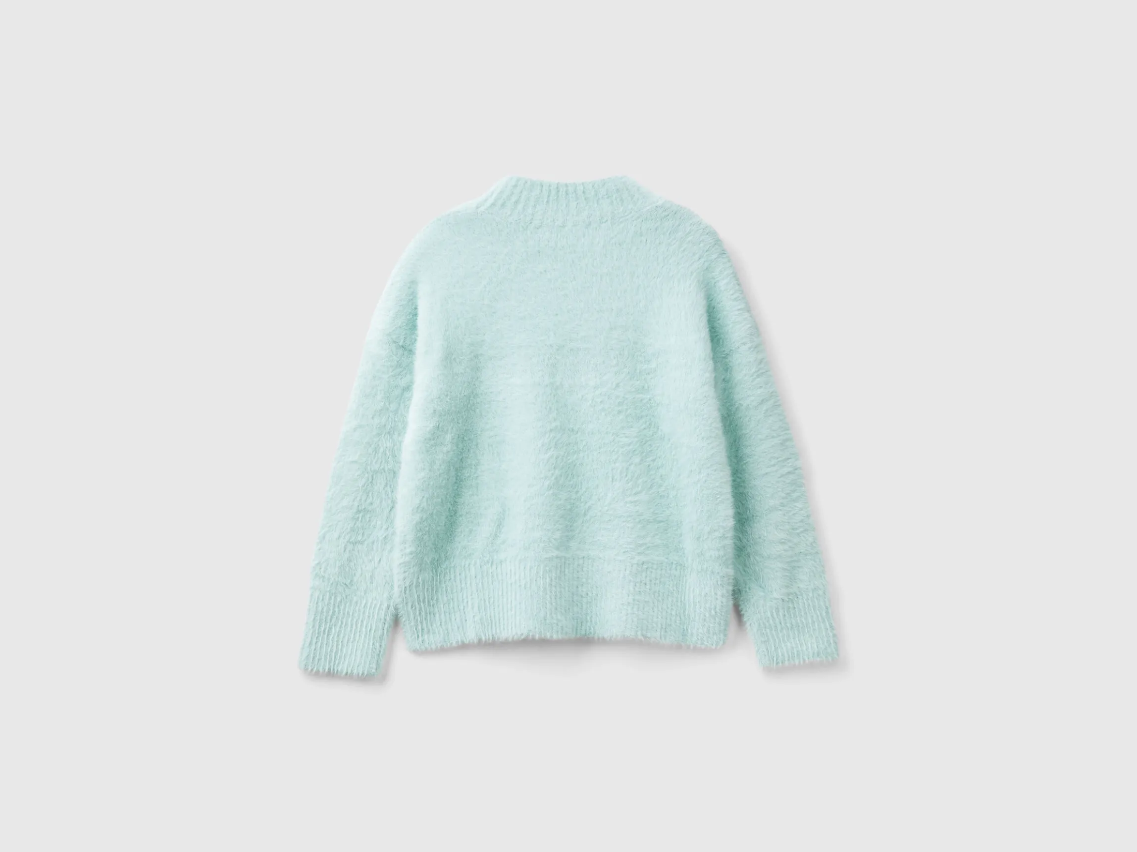 Furry yarn sweater