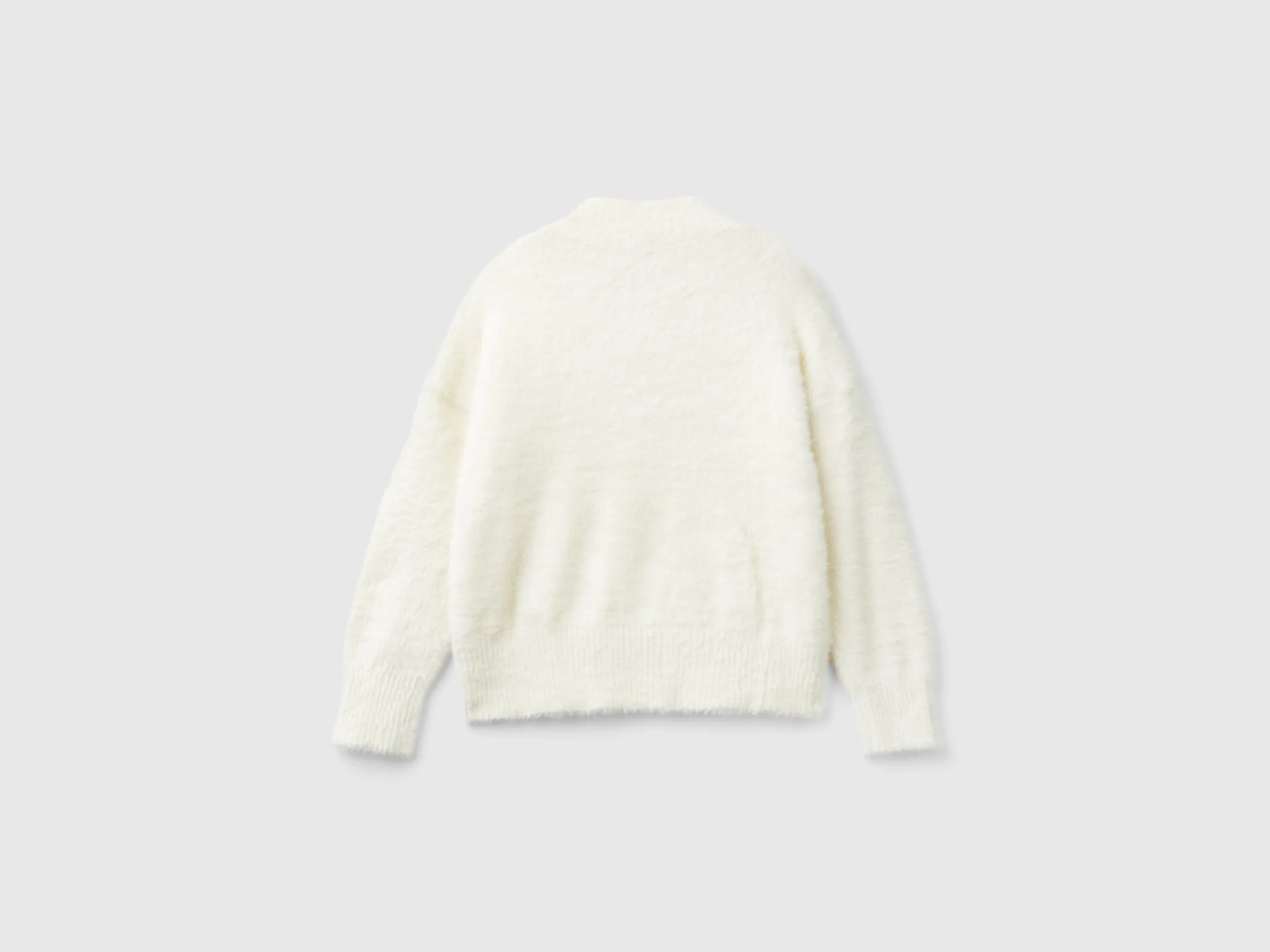Furry yarn sweater