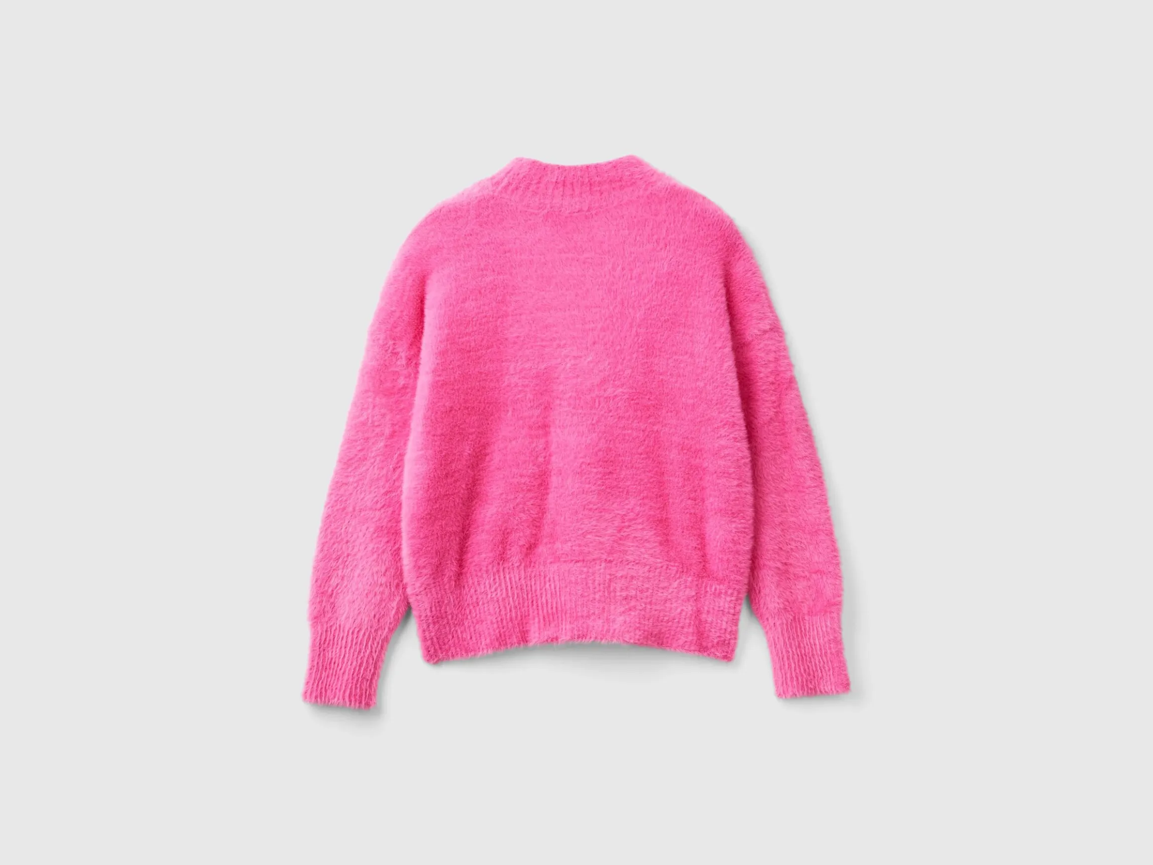 Furry yarn sweater