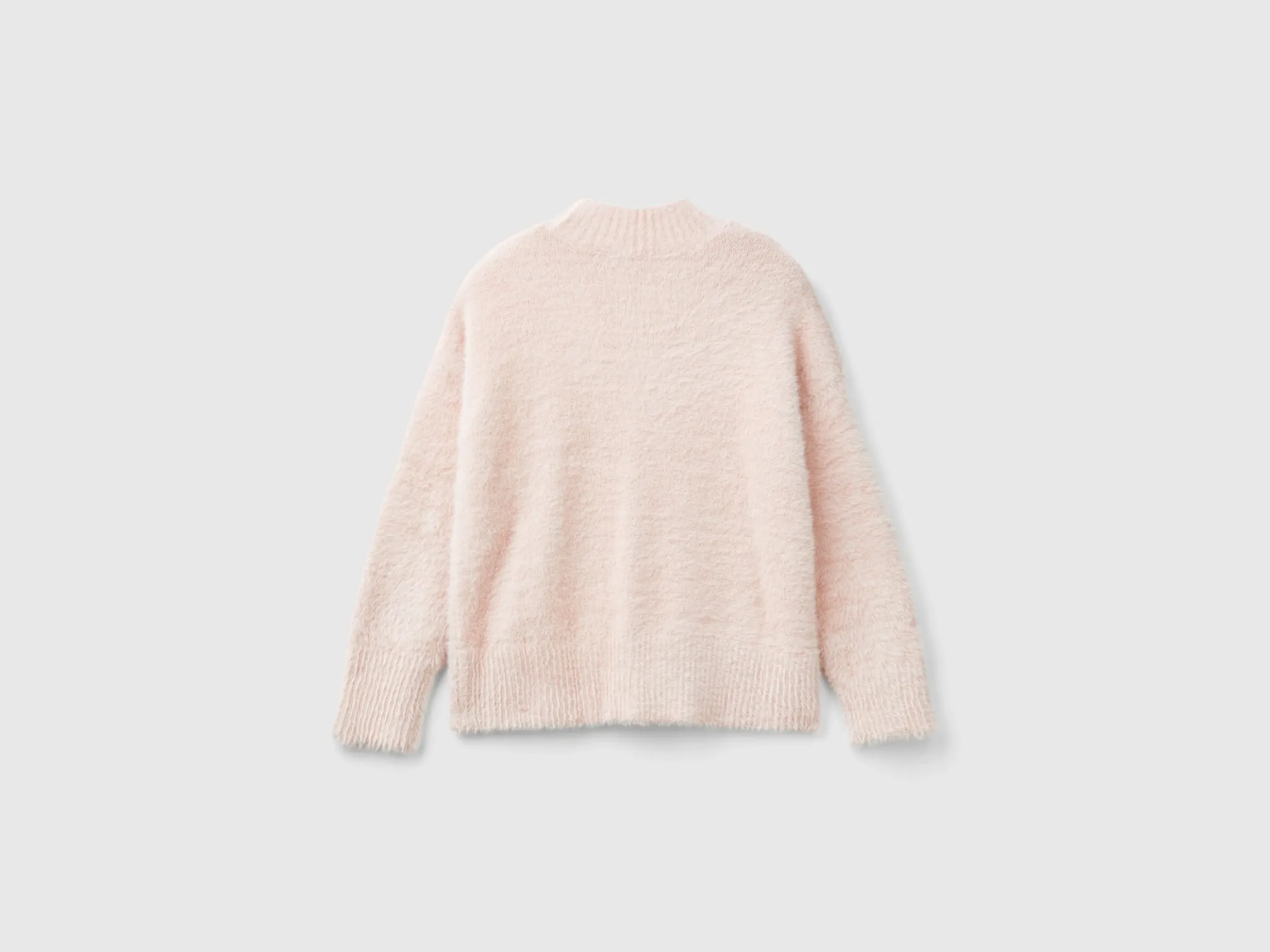 Furry yarn sweater