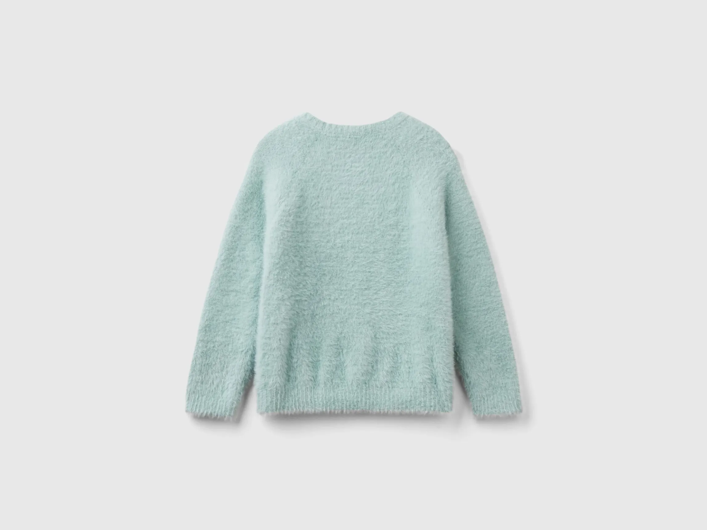 Furry yarn sweater