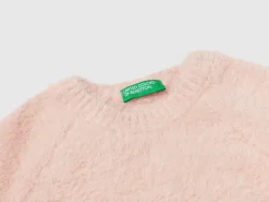 Furry yarn sweater