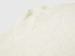 Furry yarn sweater