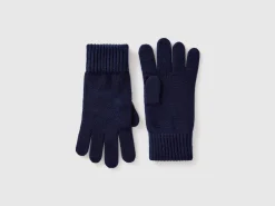 Gloves in pure virgin wool