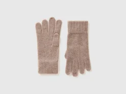 Gloves in pure virgin wool
