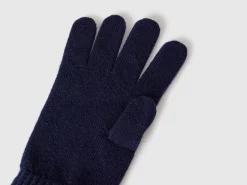 Gloves in pure virgin wool