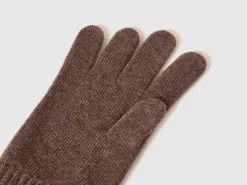Gloves in pure virgin wool