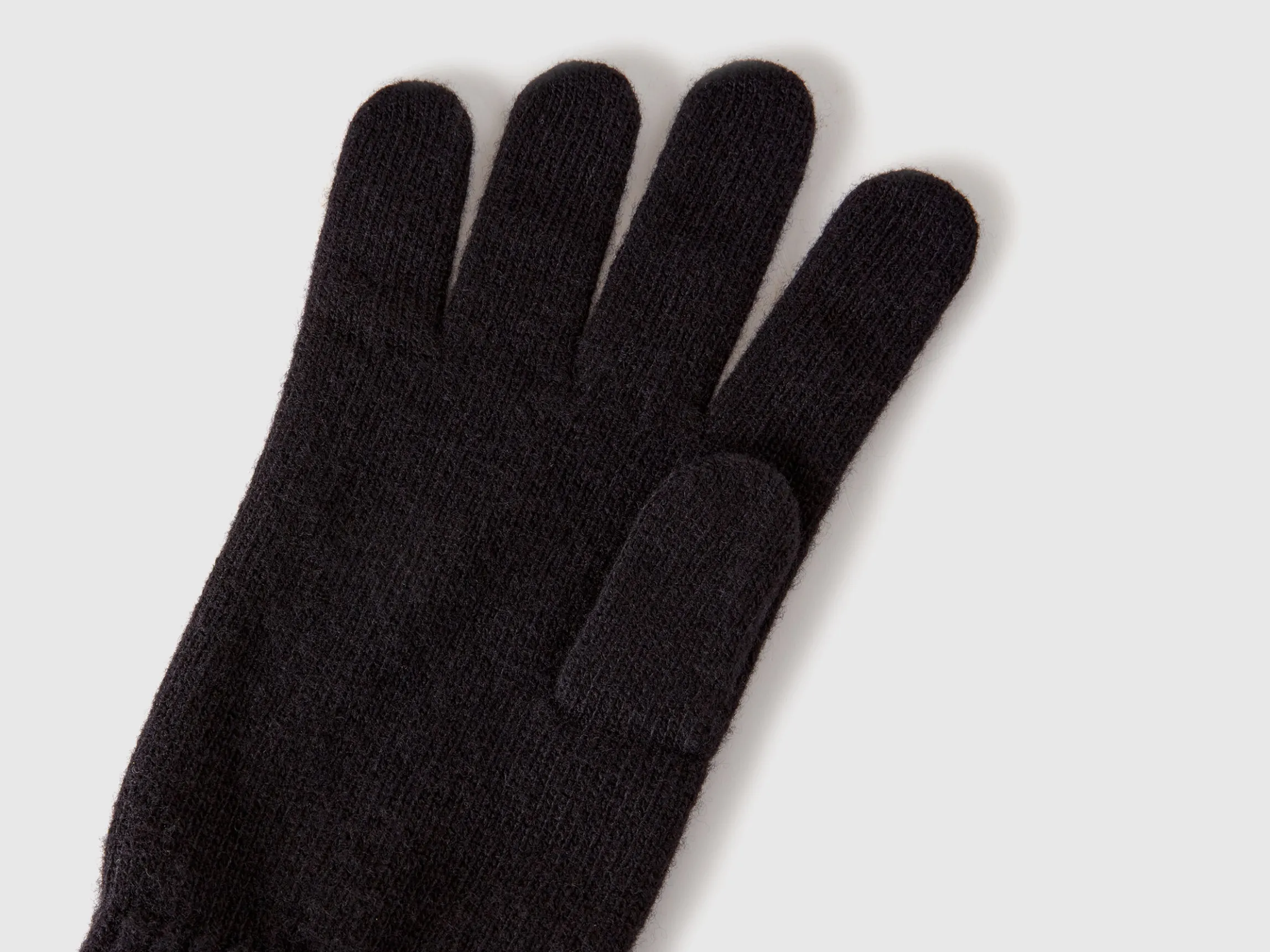 Gloves in pure virgin wool