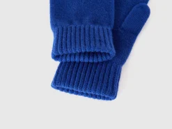 Gloves in pure virgin wool