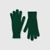 Gloves with cable knit