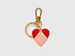Gold keychain with heart pendant