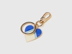 Gold keychain with heart pendant