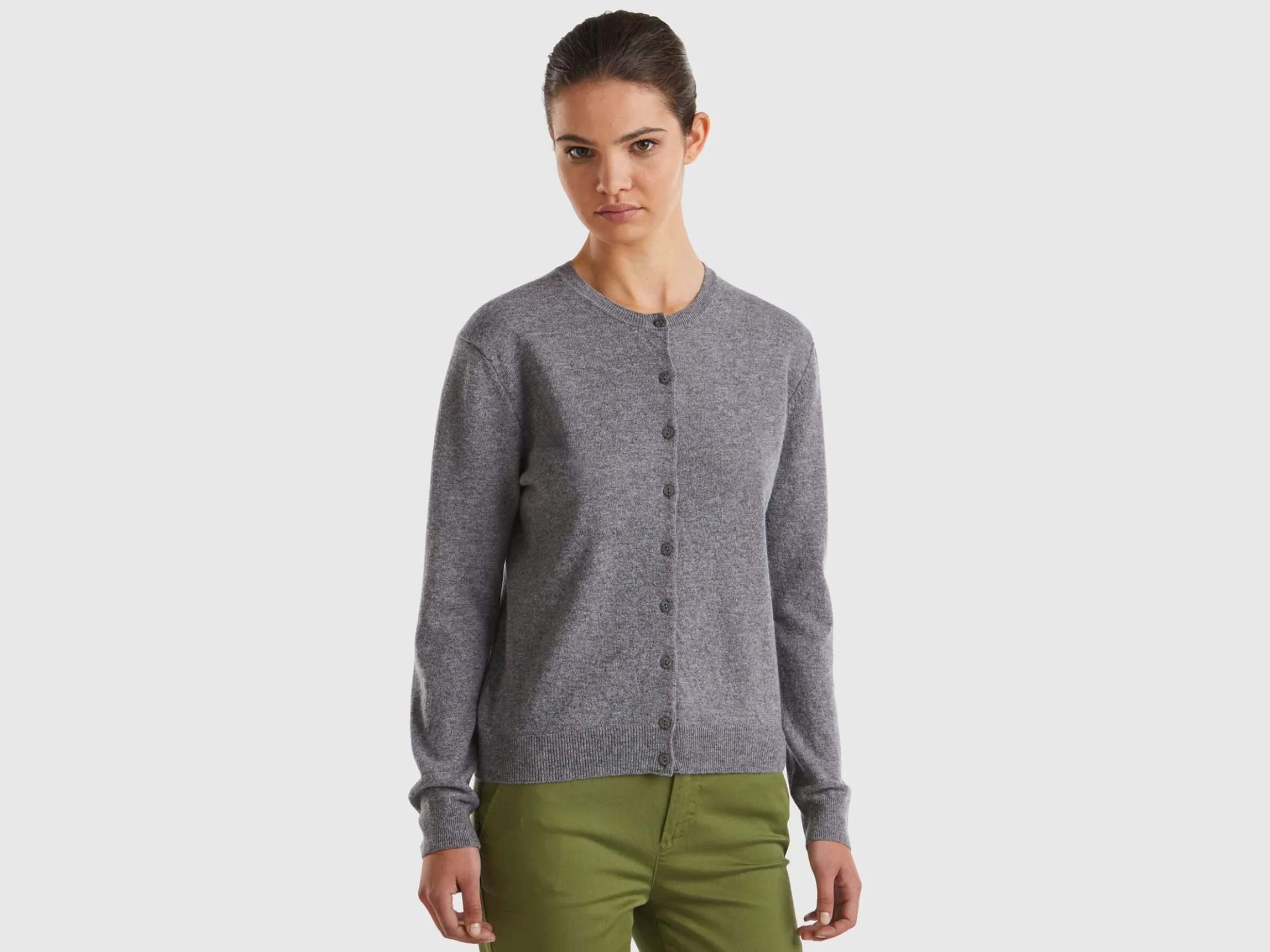 Gray crew neck cardigan in pure Merino wool