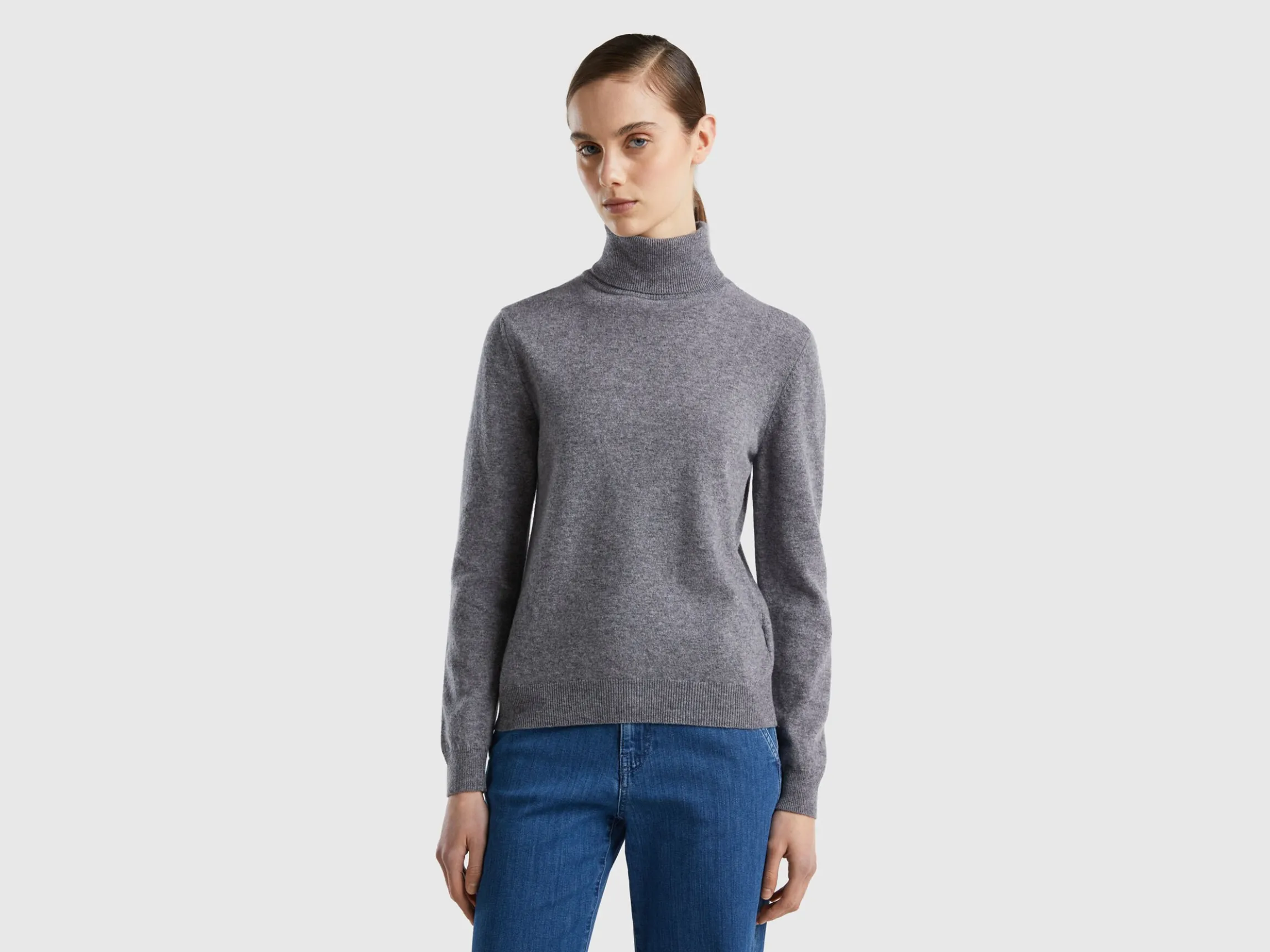 Gray turtleneck in pure Merino wool