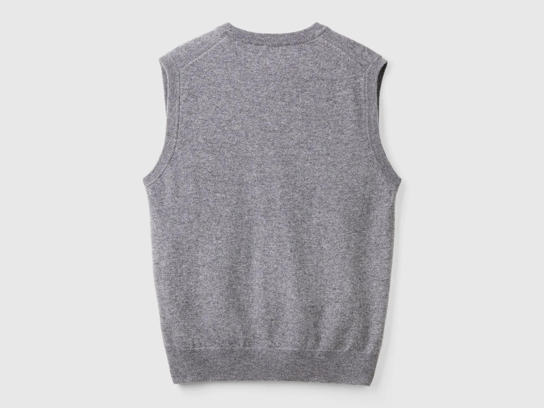 Gray vest in pure Merino wool