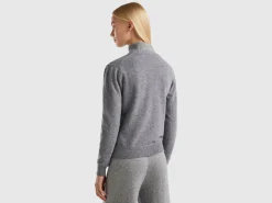 Gray V-neck cardigan in pure Merino wool
