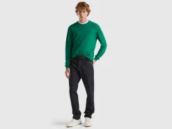 Green crew neck sweater in pure Merino wool