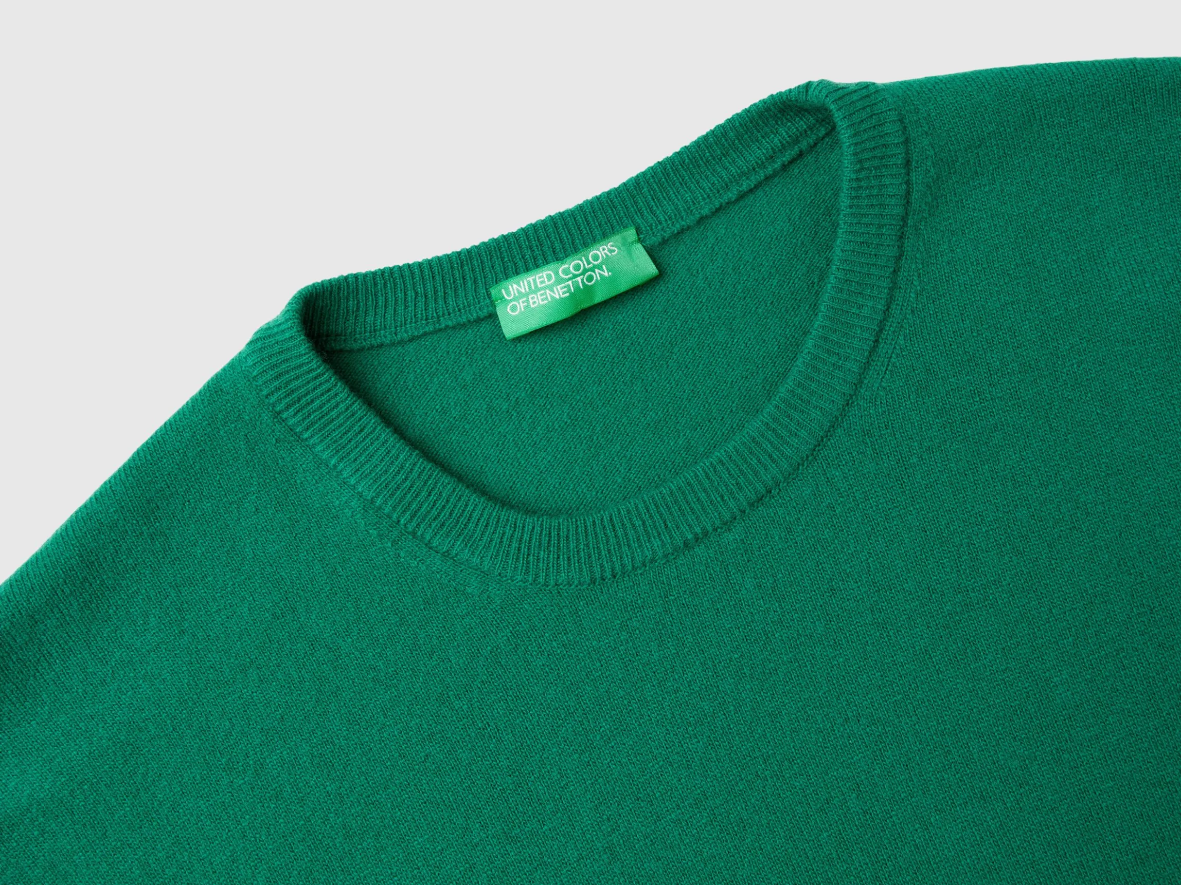 Green crew neck sweater in pure Merino wool
