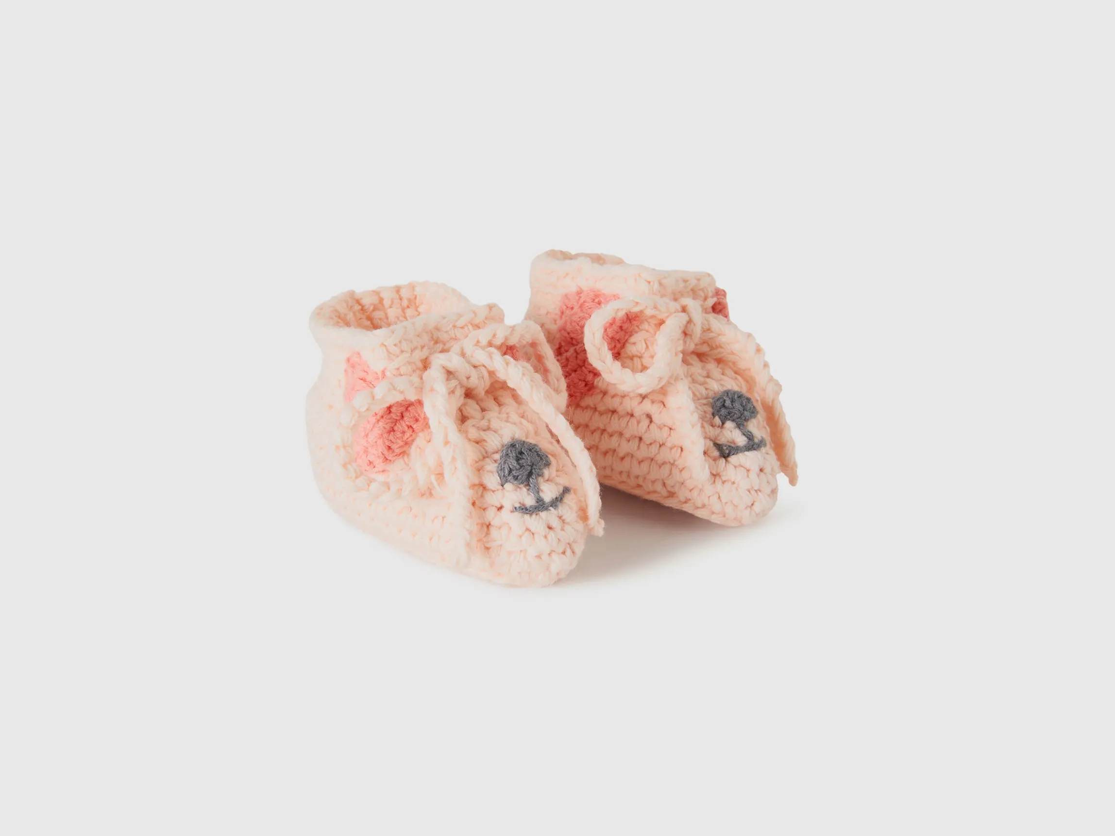 Handmade booties with applique