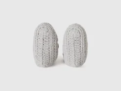 Handmade booties with applique