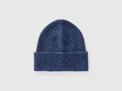 Hat in cashmere and wool blend