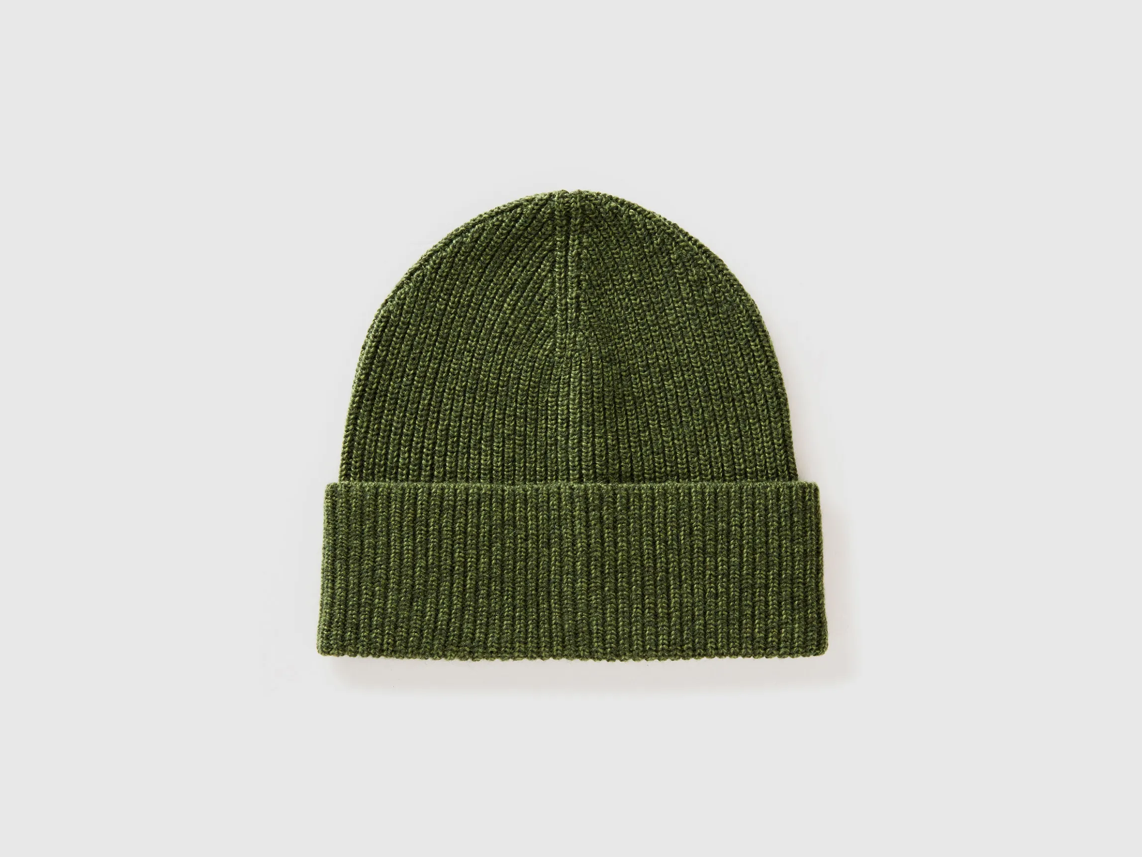Hat in cashmere and wool blend