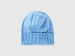 Hat in pure Merino wool