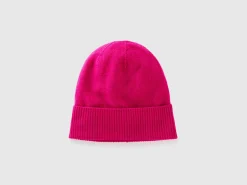 Hat in pure Merino wool