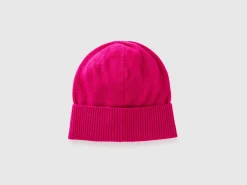 Hat in pure Merino wool