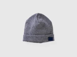 Hat in stretch viscose blend