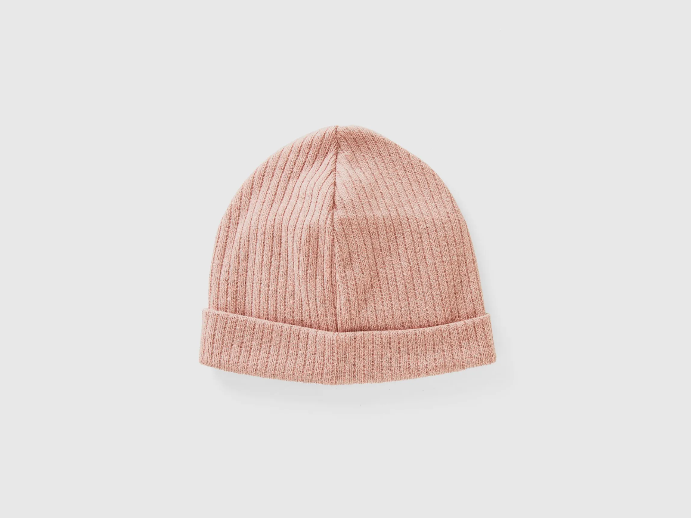 Hat in stretch viscose blend