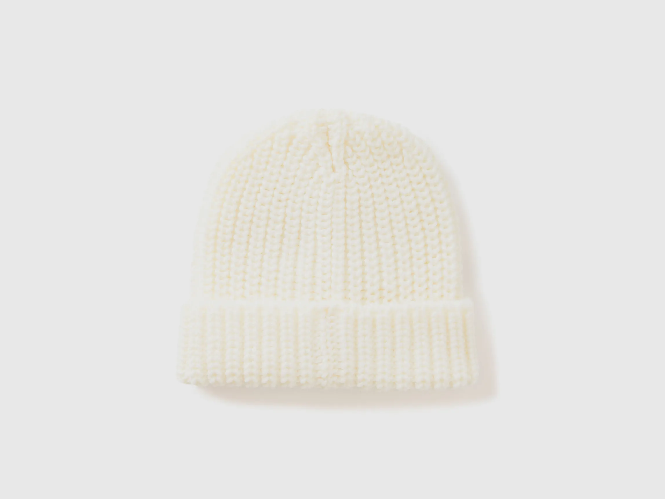 Hat with rhinestone logo