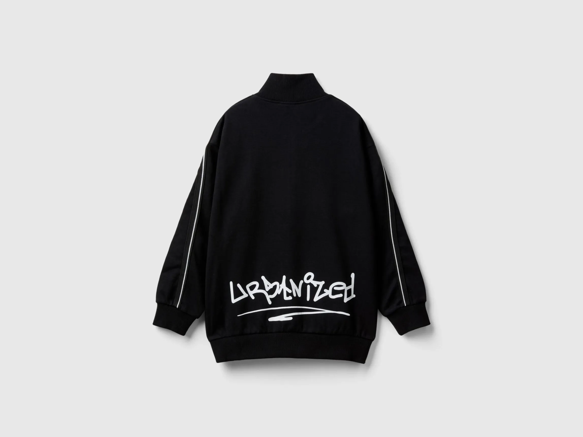 High neck sweatshirt with graffiti print