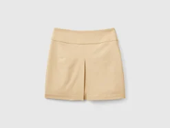 High-waisted mini skirt