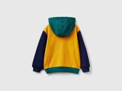 Hoodie with logo