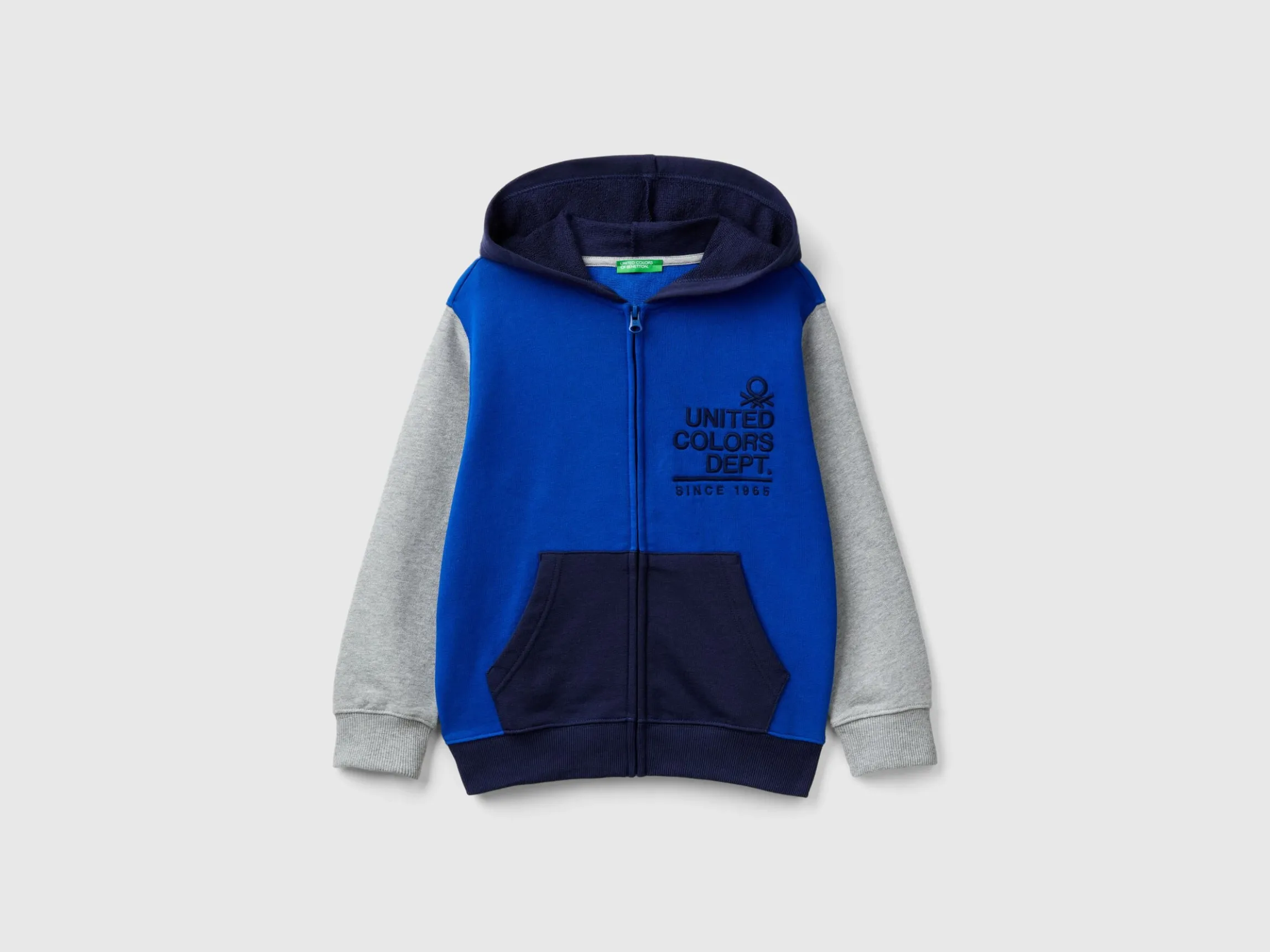Hoodie with zip and embroidered logo