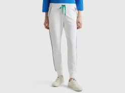 Joggers with drawstring