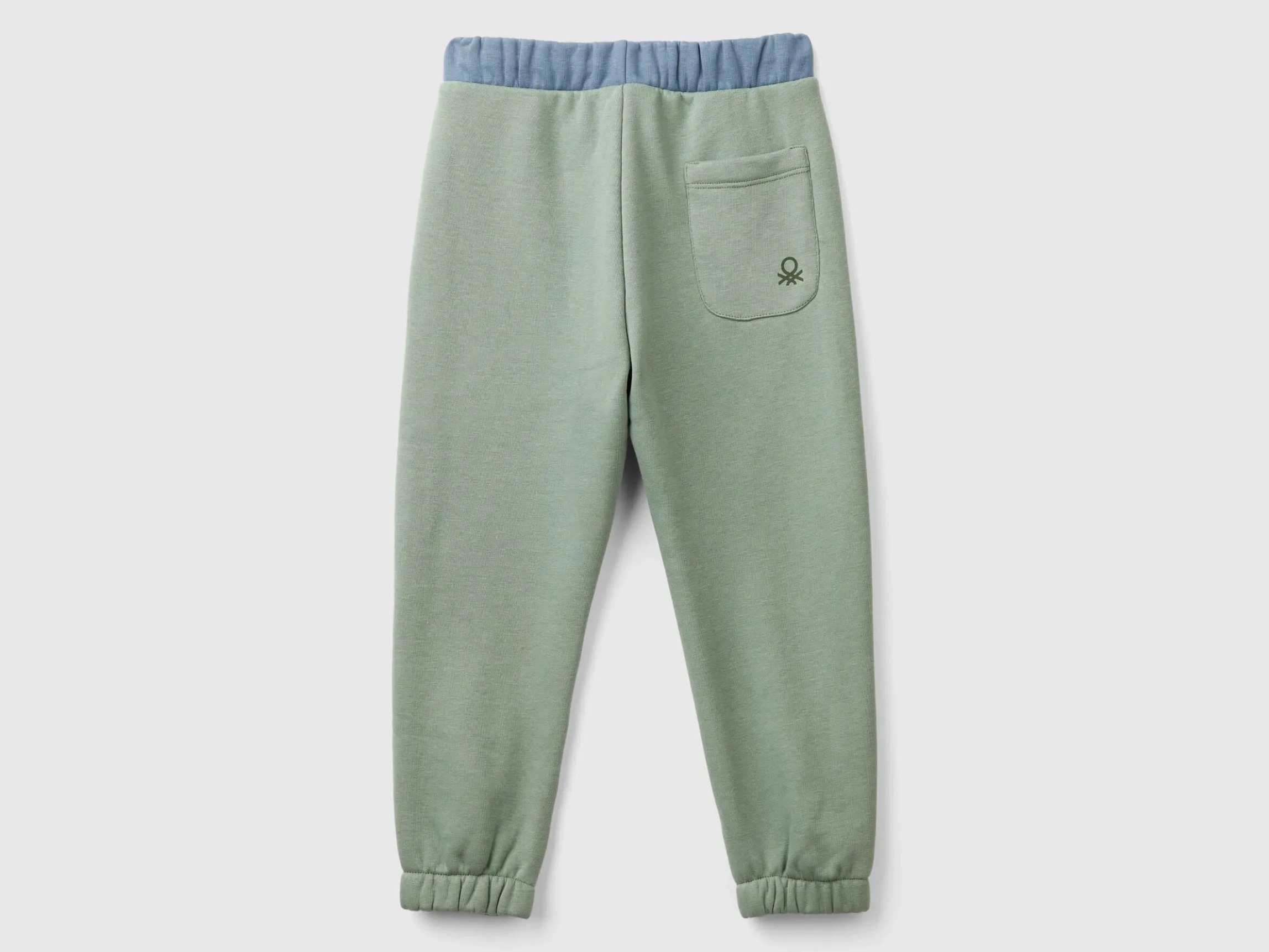 Joggers with drawstring