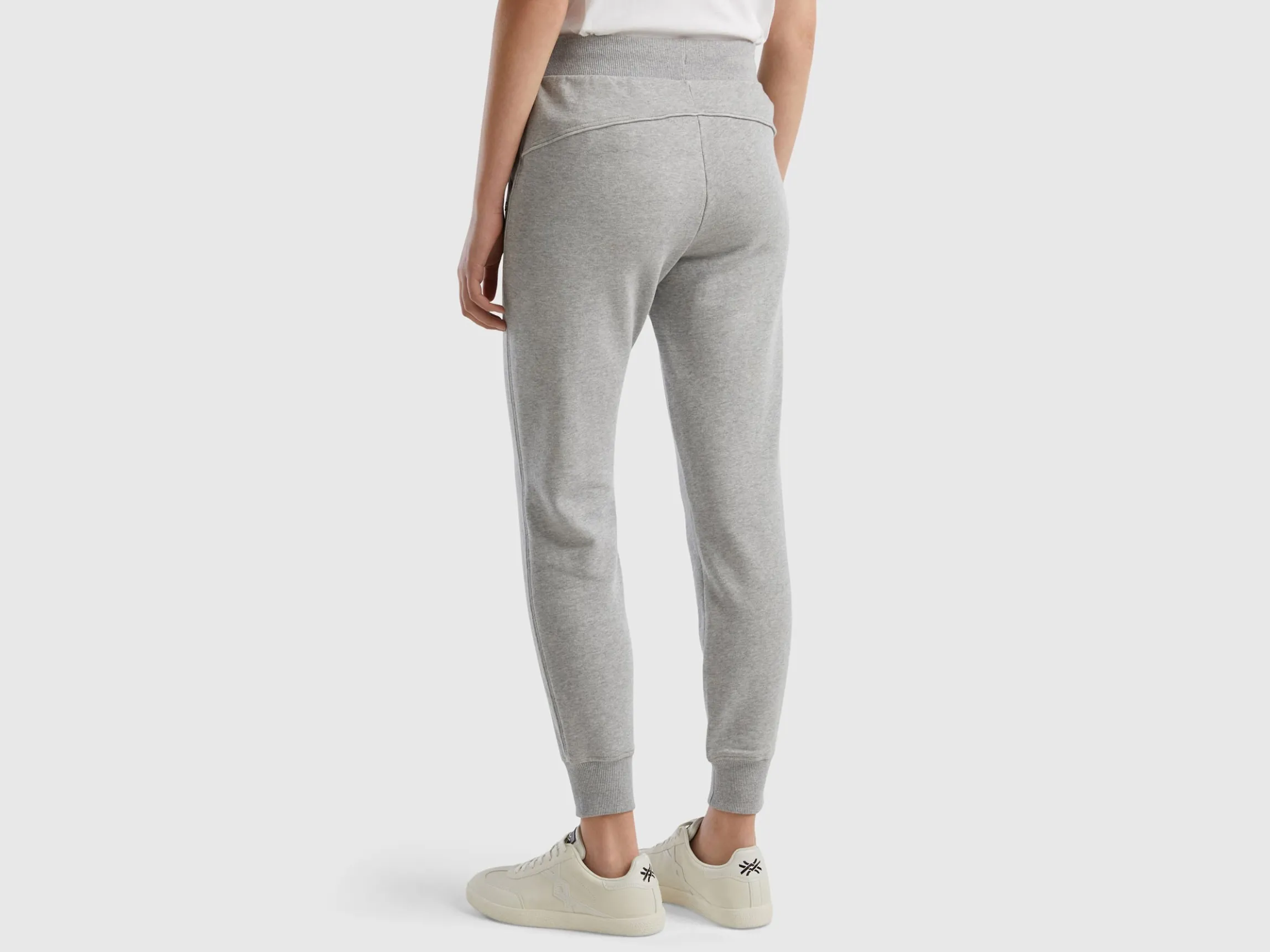 Joggers with drawstring